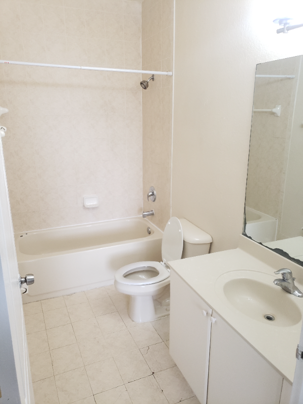 2903 Sw 17Th Ave #106 - Photo 7 of 12