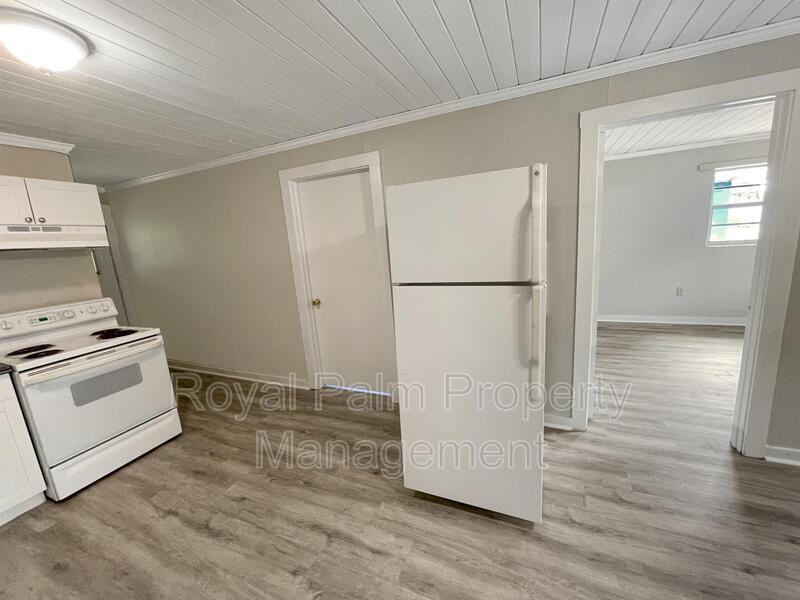 2651 Lafayette St - Photo 3 of 12