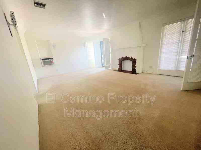 5756 Pickering Ave - Photo 3 of 20