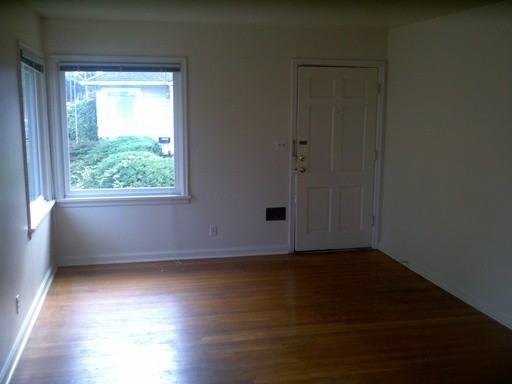 5143 SE 17th Ave - Photo 3 of 4