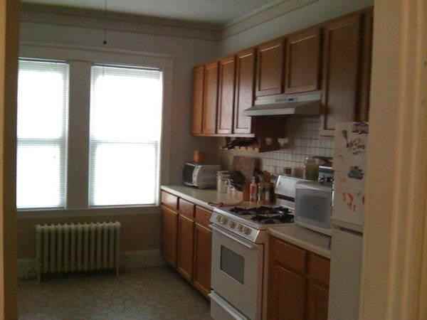 36 Whitehall St 1 - Photo 2 of 4