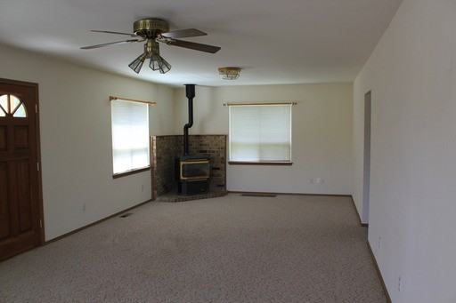 8520 Reecer Creek Rd - Photo 3 of 30