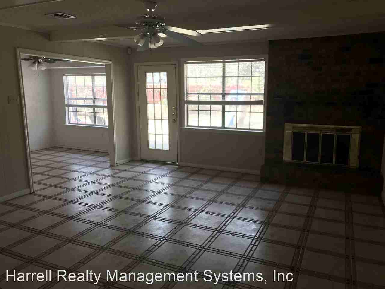 929 Sleepy Hollow Rd - Photo 2 of 16