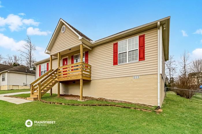 695 Deans Ferry Rd - Photo 3 of 16