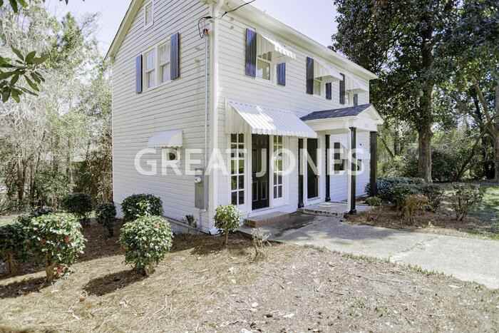 1006 Mooty Bridge Rd - Photo 3 of 23