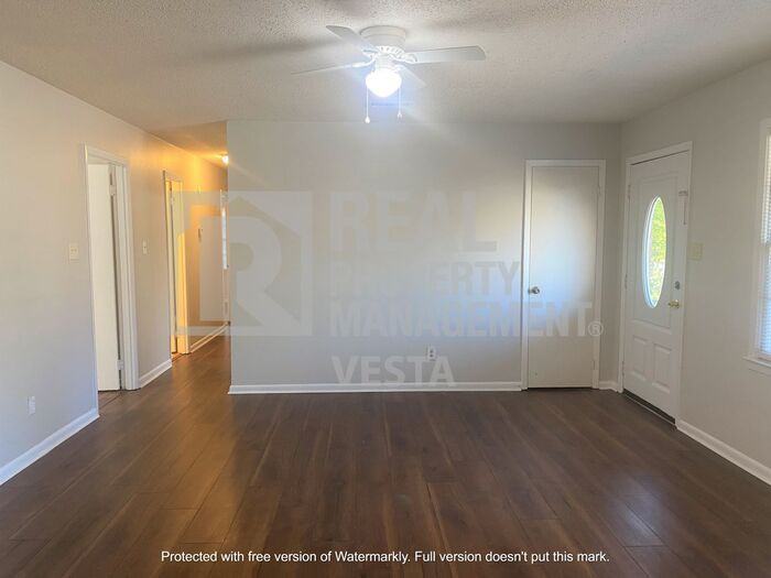 102 Hope Pl - Photo 2 of 12
