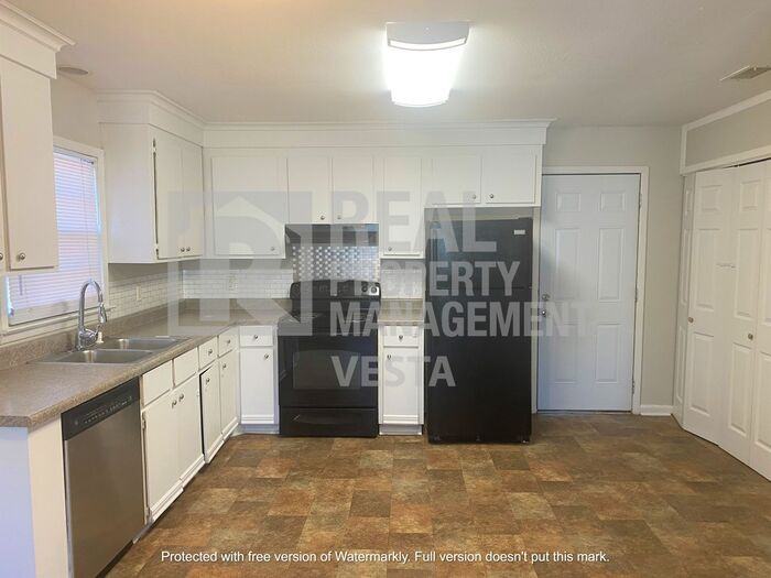 102 Hope Pl - Photo 3 of 12