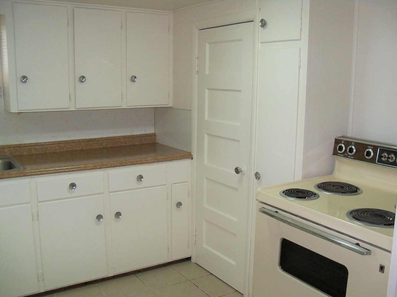 2222 6th Ave N #1-2 - Photo 2 of 6