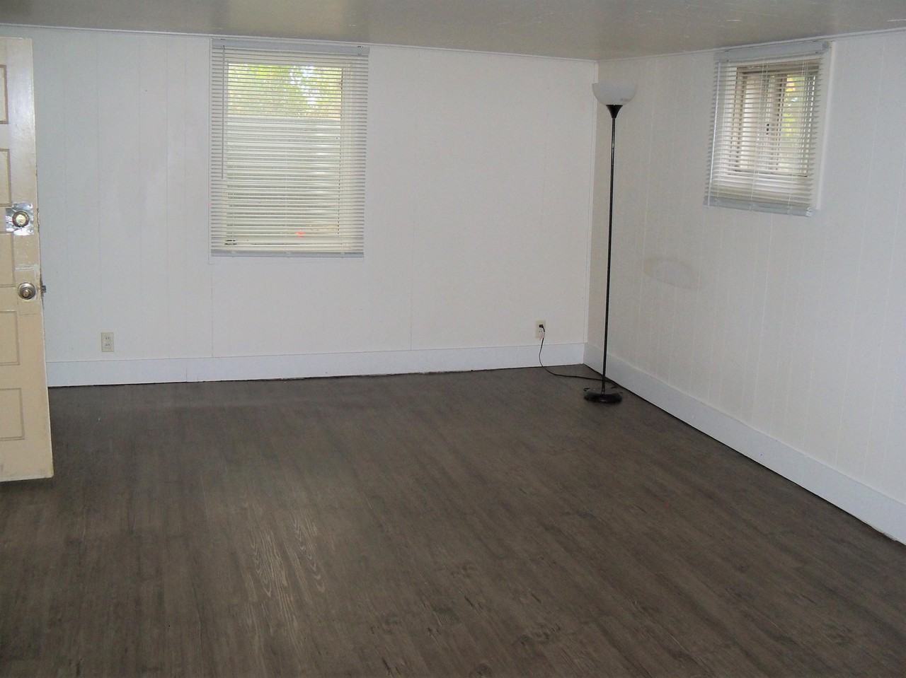 2222 6th Ave N #1-2 - Photo 3 of 6