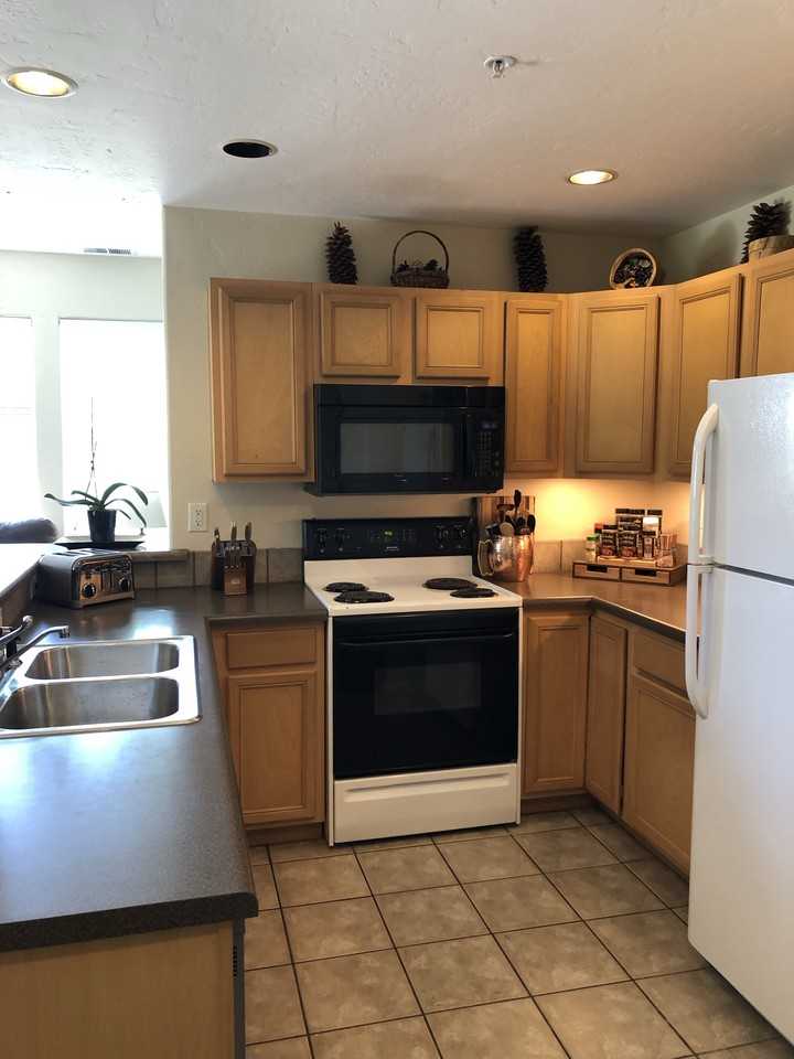 27th St & Midland Ave ### - Photo 7 of 29