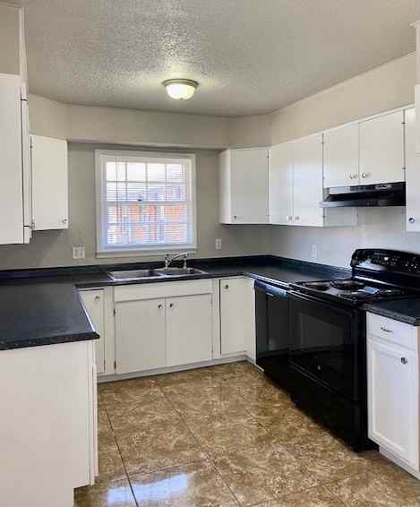 3233 Nw 40th St #1 - Photo 2 of 6