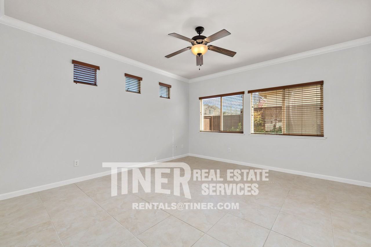 1707 Grey Bunny Dr - Photo 6 of 37