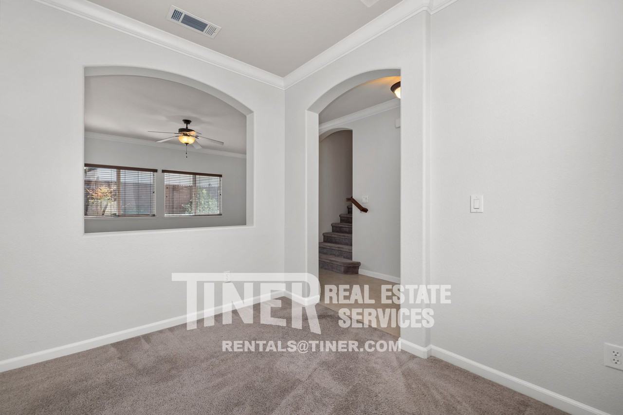 1707 Grey Bunny Dr - Photo 7 of 37