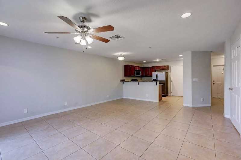 5273 Se Jennings Ln - Photo 2 of 27