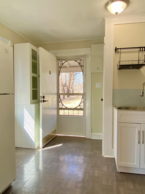 5330 Burgess Ave - Photo 4 of 14