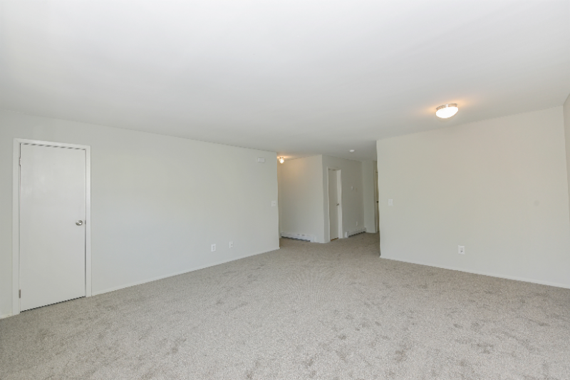 32 Noelle Ct - Photo 3 of 4