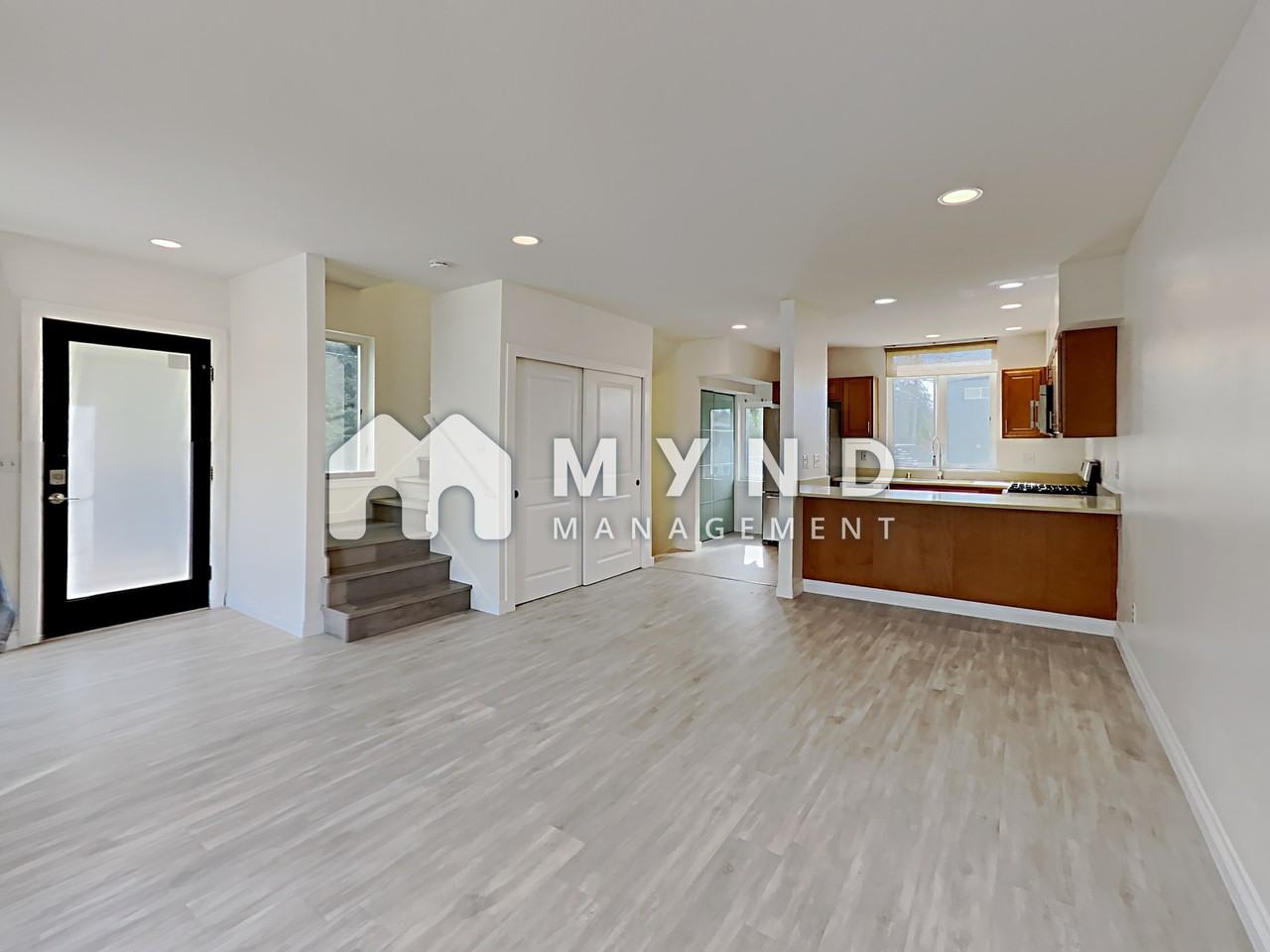 2317 Sw Alaska St - Photo 2 of 21