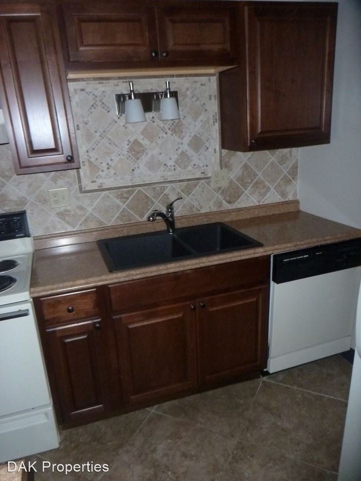 N111 W15862 Vienna Court - Photo 2 of 9