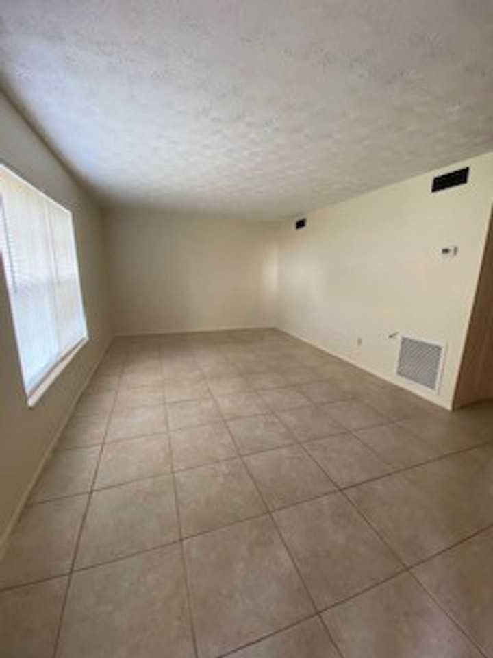 5311 Hansel Ave #D11 - Photo 2 of 10