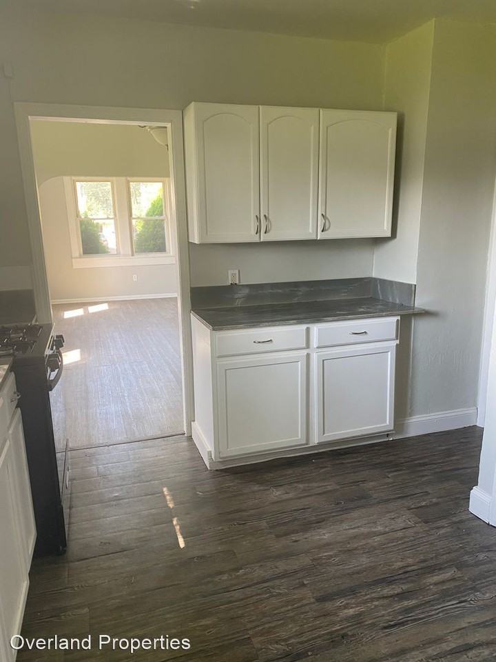 20770 Fuller Ave - Photo 3 of 20
