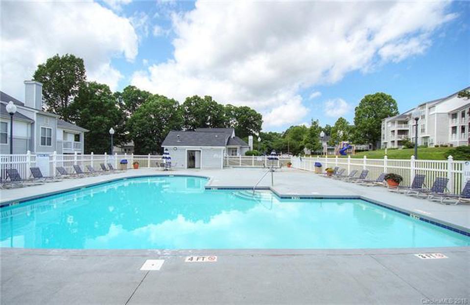 15 Hamiltons Bay Court - Photo 3 of 16