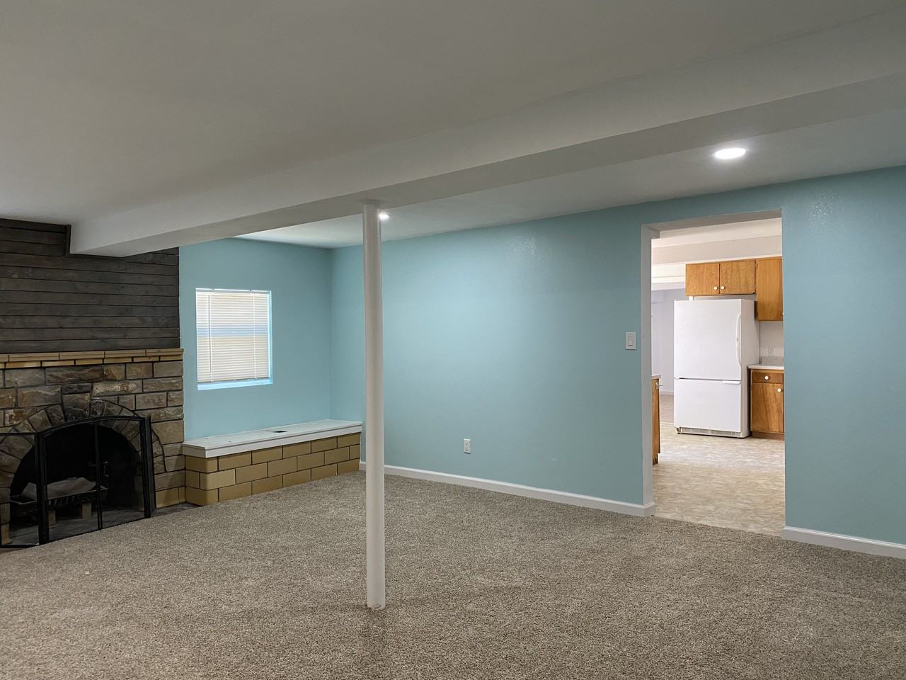 411 Wellesley Drive SE - Photo 2 of 13