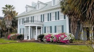 featured image of 675 N 5th St