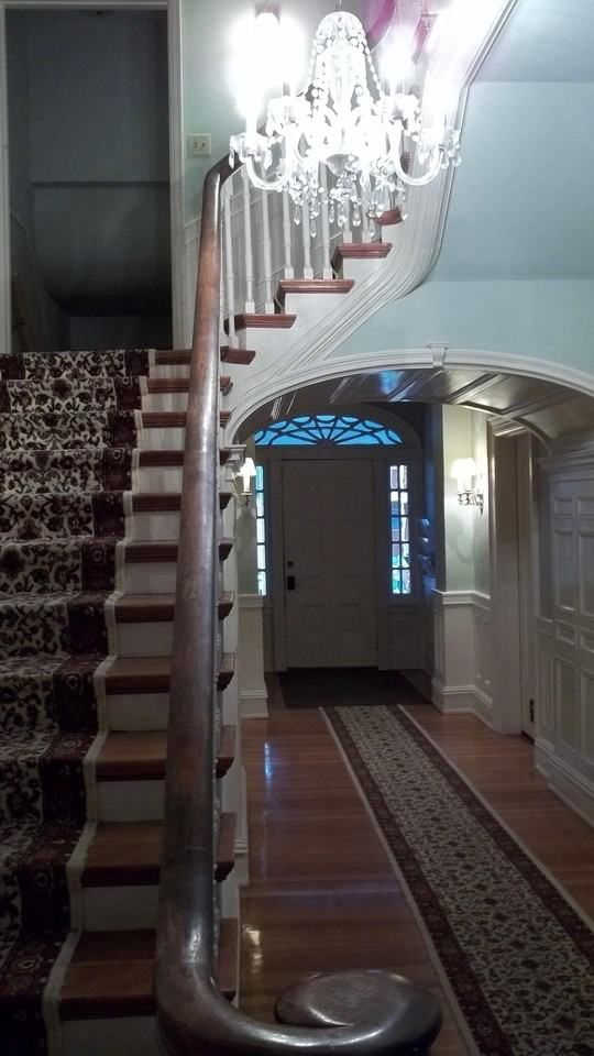 675 N 5Th St - Photo 3 of 19