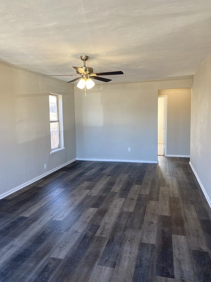 3210 Sw 24th St - Photo 2 of 11