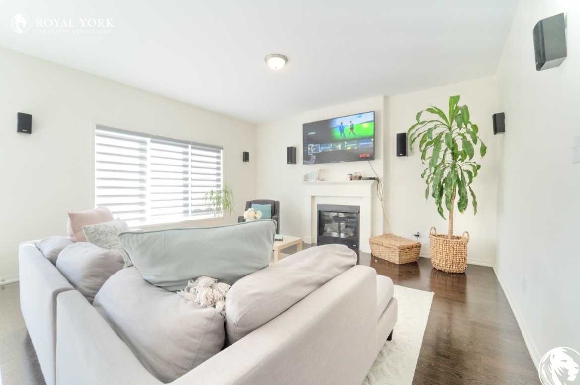 11 Malthouse Cres #1 - Photo 2 of 17