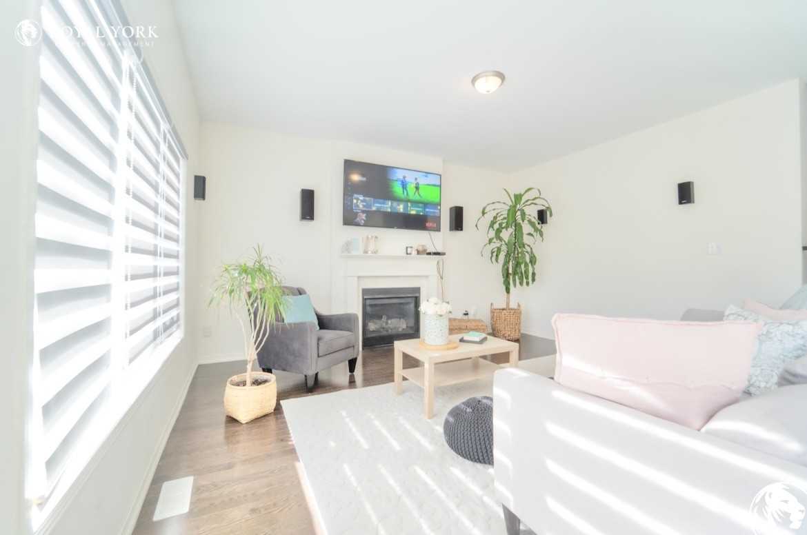 11 Malthouse Cres #1 - Photo 3 of 17