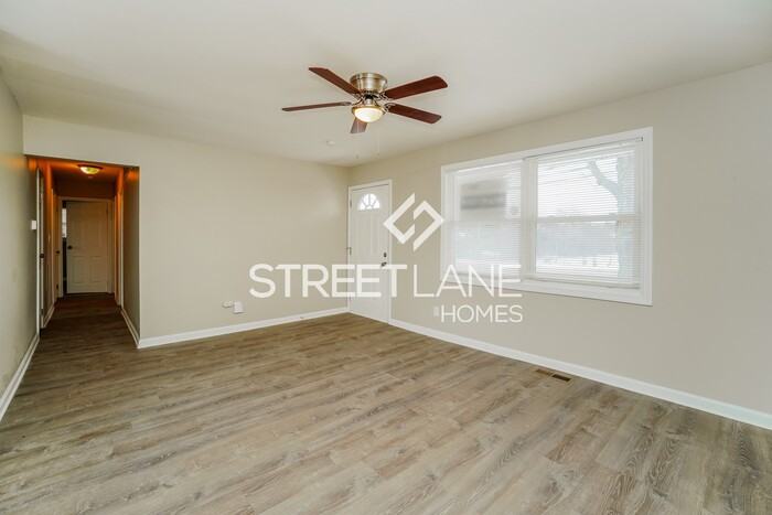 3119 Petzinger Rd - Photo 2 of 15