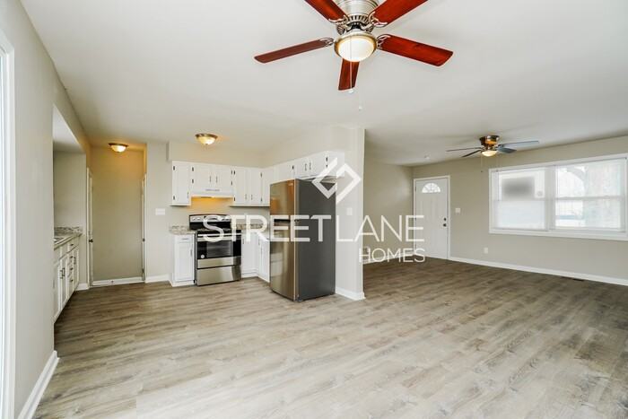 3119 Petzinger Rd - Photo 3 of 15