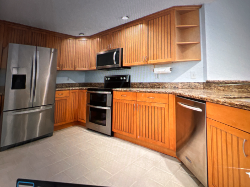 6122 Se Landing Way #4 - Photo 2 of 6