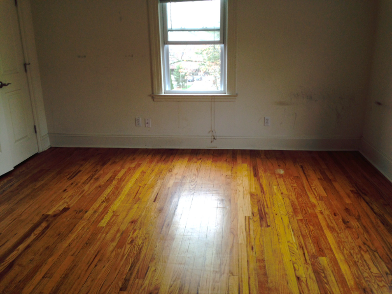 26 Russ St - Photo 3 of 5