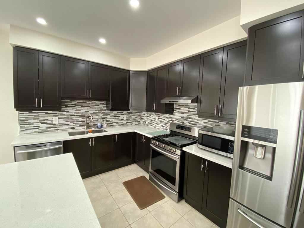 14 Enford Crescent - Photo 2 of 8