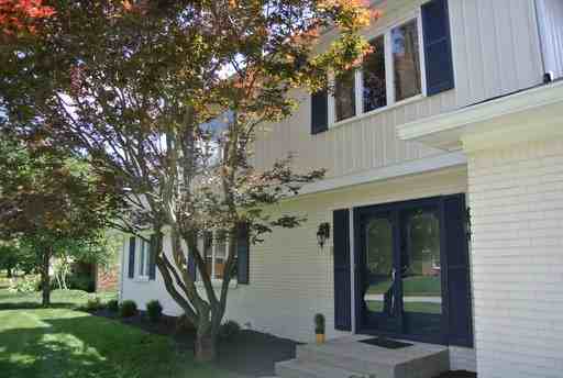 4613 Royal Oak Ln - Photo 2 of 17