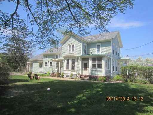 146 Bay St #4 - Photo 3 of 4