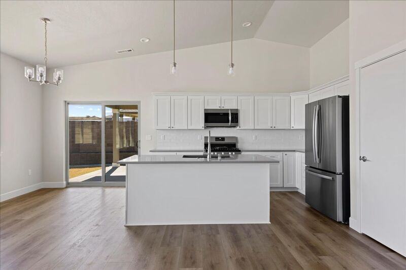 3425 S Van Buren St - Photo 5 of 16