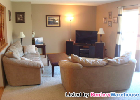 111 Lone Oak Ln - Photo 3 of 11