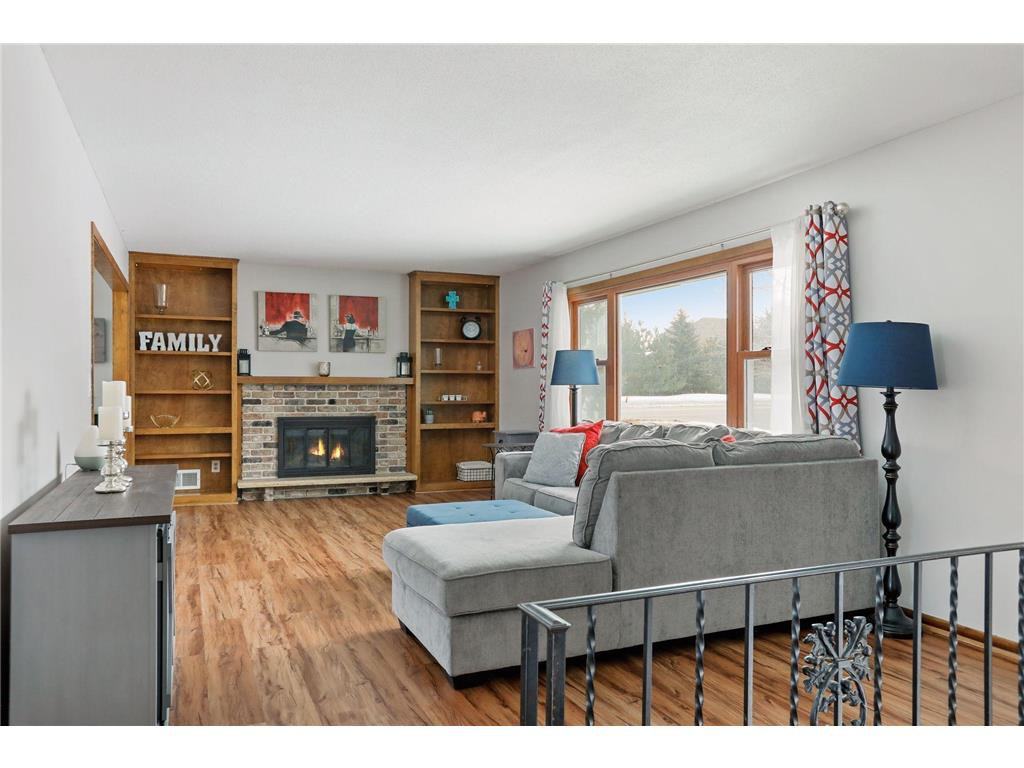 20998 Iteri Avenue - Photo 3 of 14