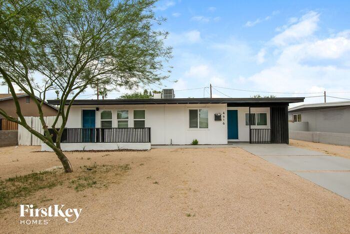 4616 N 29th Ave - Photo 2 of 15