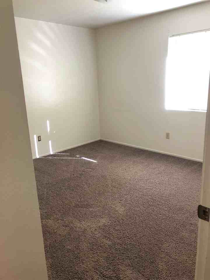 8706 Lyn River Ct #D - Photo 6 of 9