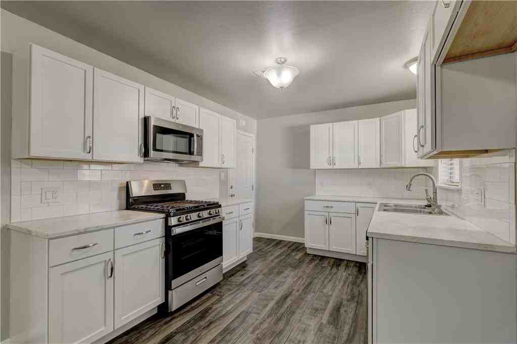 3035 Se 20th St #1 - Photo 5 of 23