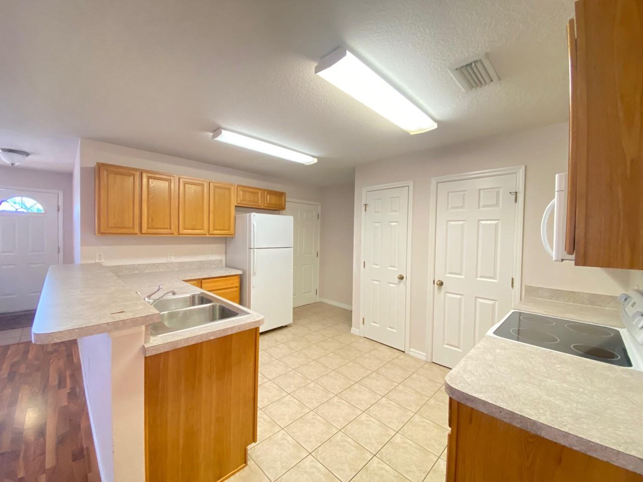 1406 Wood Duck Ln #1 - Photo 5 of 12