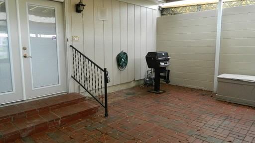 201 Plantation Ct - Photo 2 of 15