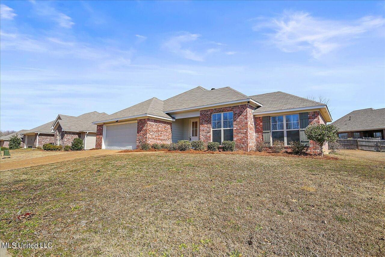 110 Harvey Cir #1 - Photo 2 of 10