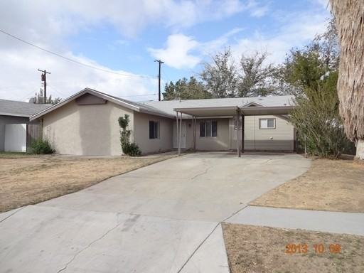 45581 6th St E - Photo 2 of 6