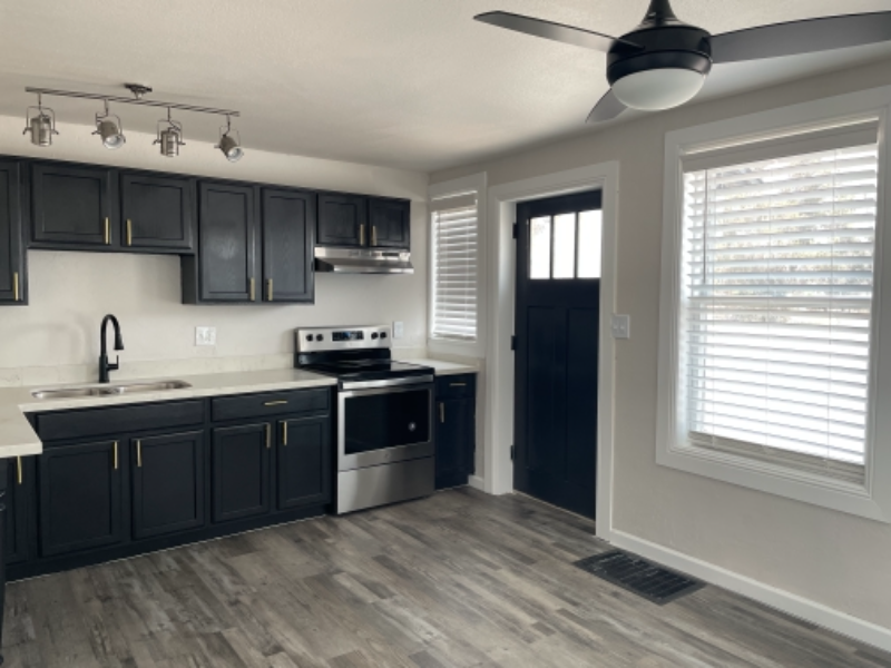 925 E Mckinley St #103 - Photo 3 of 12