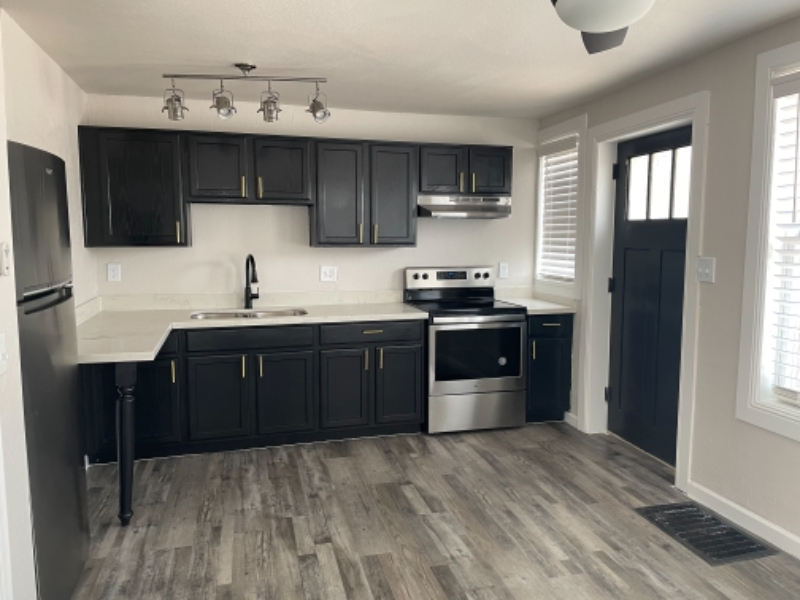 925 E Mckinley St #103 - Photo 4 of 12